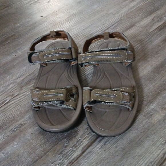 Northside ladies tan sandals Sz 8 NWOT - Picture 2 of 8